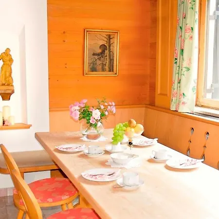 Ahorn Chalet *