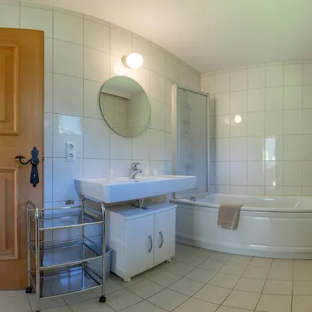 Ahorn Chalet Mayrhofen