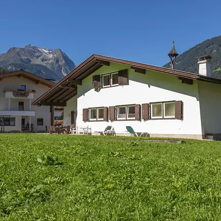 Ahorn Chalet Mayrhofen