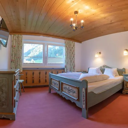 Ahorn Chalet