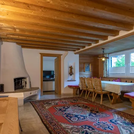 Ahorn Chalet *